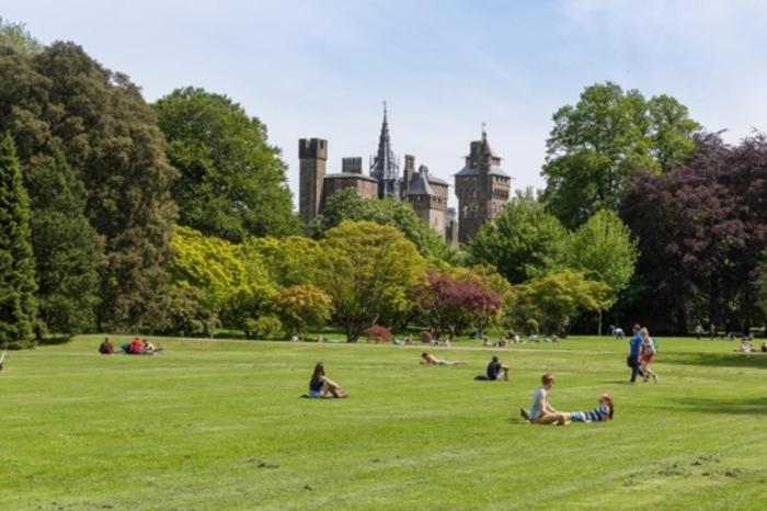 Plas Gwyn Halls, Cardiff Met University Esterno foto